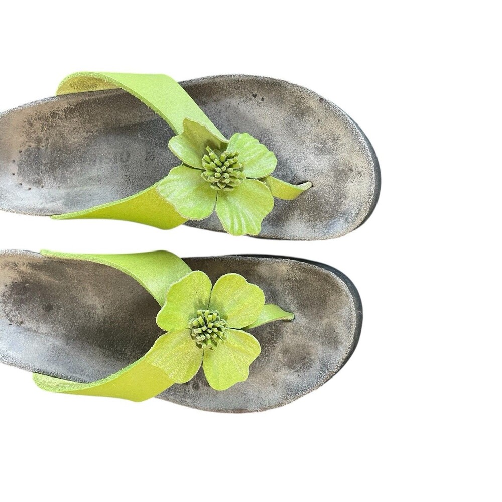 Mephisto Green Sandals. Violette. Vibrant Summer Style